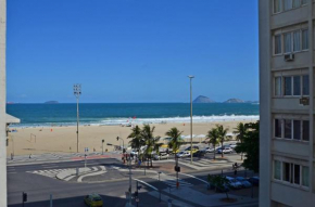 Гостиница Espaçoso e confortável 4 quartos em Copacabana para 8 pessoas!  Рио-Де-Жанейро